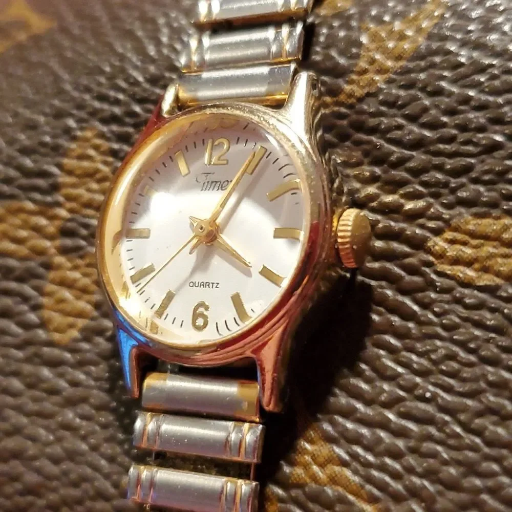 Classic Timex Ladies K1 Gold/Silver Tone Watch Expandable Band Petite Case‎